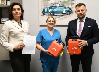 DEFIBRYLATORY AED DLA OŚRODKÓW ZDROWIA W LIPNICY MUROWANEJ I RAJBROCIE