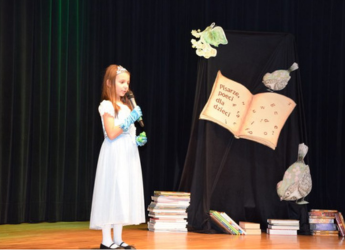 WIECZÓR POETYCKI ORAZ PODSUMOWANIE XIV GMINNEGO KONKURSU RECYTATORSKIEGO „SŁOWEM MALOWANE”